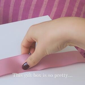 Loving on our new Glow Slow gift box & those in the know know that it's currently up for grabs!  Go see our last post and get entering! Entries close Sunday 19th midnight. ✨️ Goodluck

Beaitiful gift hampers delivered same day in perth and next day Australia Wide.

#giveaway #giftperth #giftsaustralia #giftbetterwithboxt