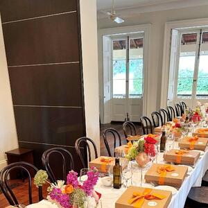 We loved creating these sweet thank you gifts for our Client. Small yet impactful. It's the little details that add up to make them extra special. 

🧡 custom designed seals
🧡 neatly tied bows
🧡 inside layering
🧡 embossed pens

#corporategiftsperth #thankyougifts #giftsaustralia #businessgifts #perthbusiness #gratitude