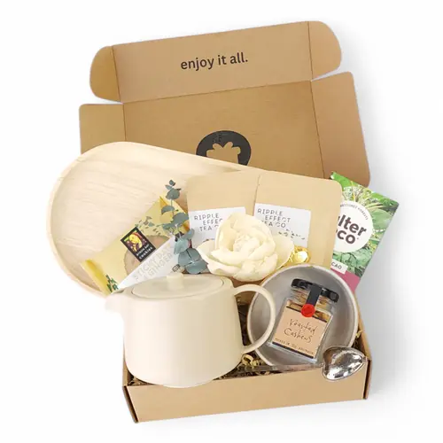 A Little Tea Time Housewarming Gift Box