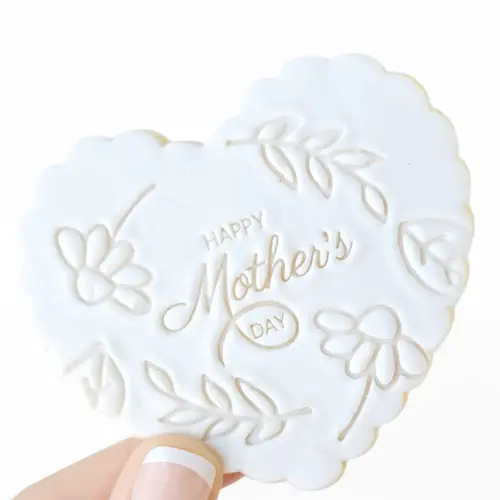 5. Blue Touch Mother's Day Gift Box thumbnail