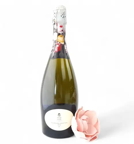 1. Pretty Prosecco Mix Gift Box thumbnail