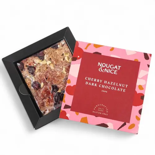 4. Moët Gold Christmas Gift Box thumbnail