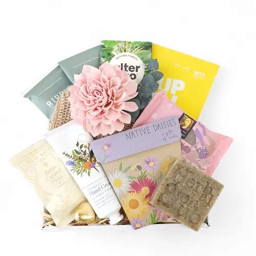Daisies Spring Gift Box