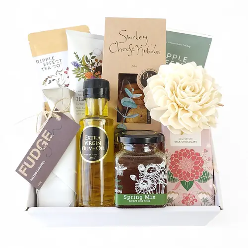 Nourished & Sweet Gift Box