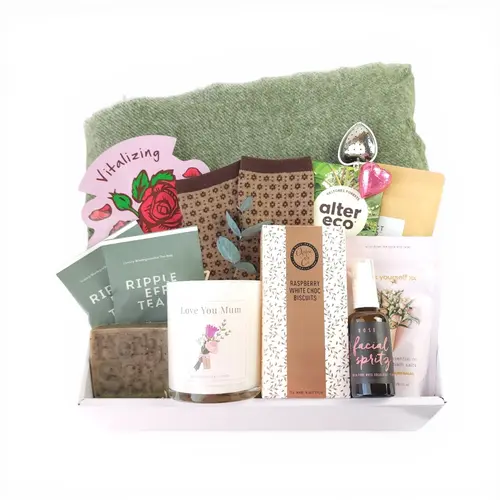 Cosy & Loved Gift Box
